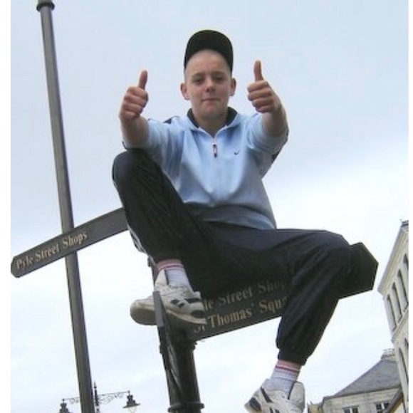 Meet your Posher, Barry - Picture 1 of 1